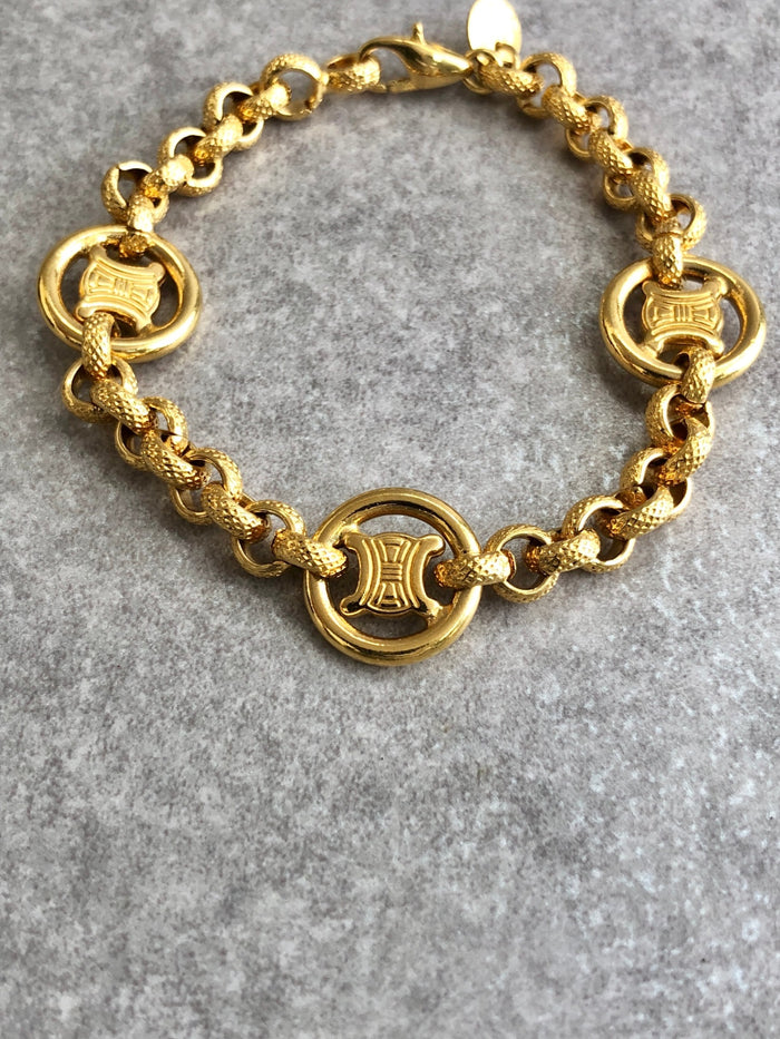 CELINE Blason Bracelet Gold Vintage fhi8d4