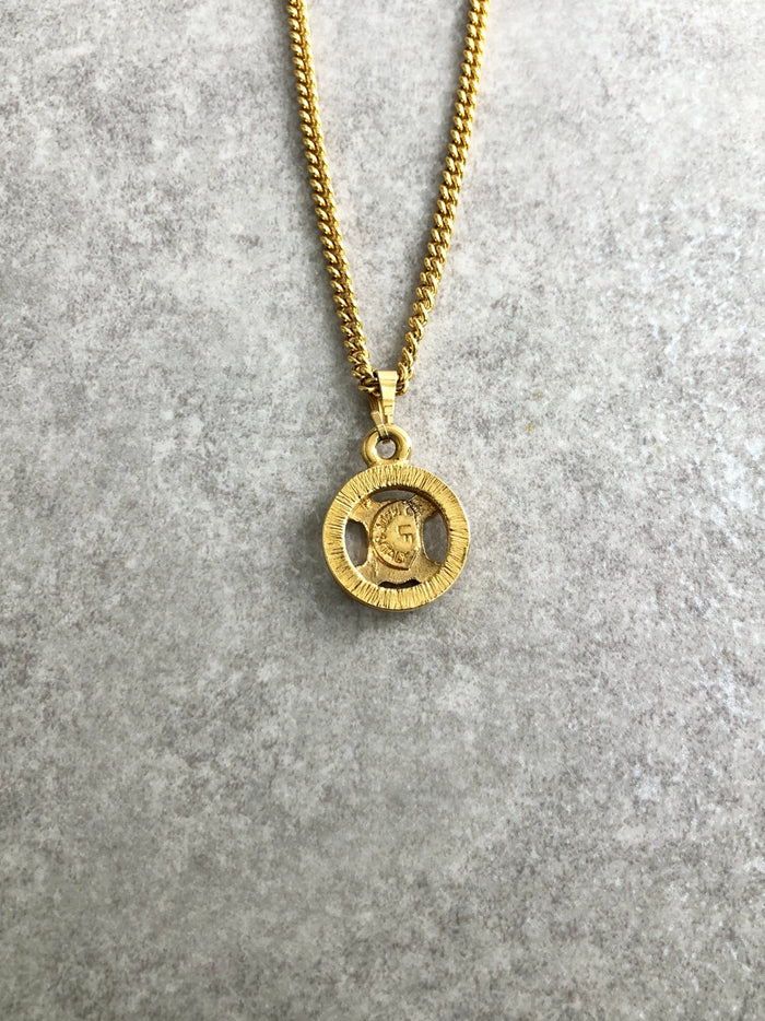CELINE Blason Necklace Gold Vintage ar6jyi
