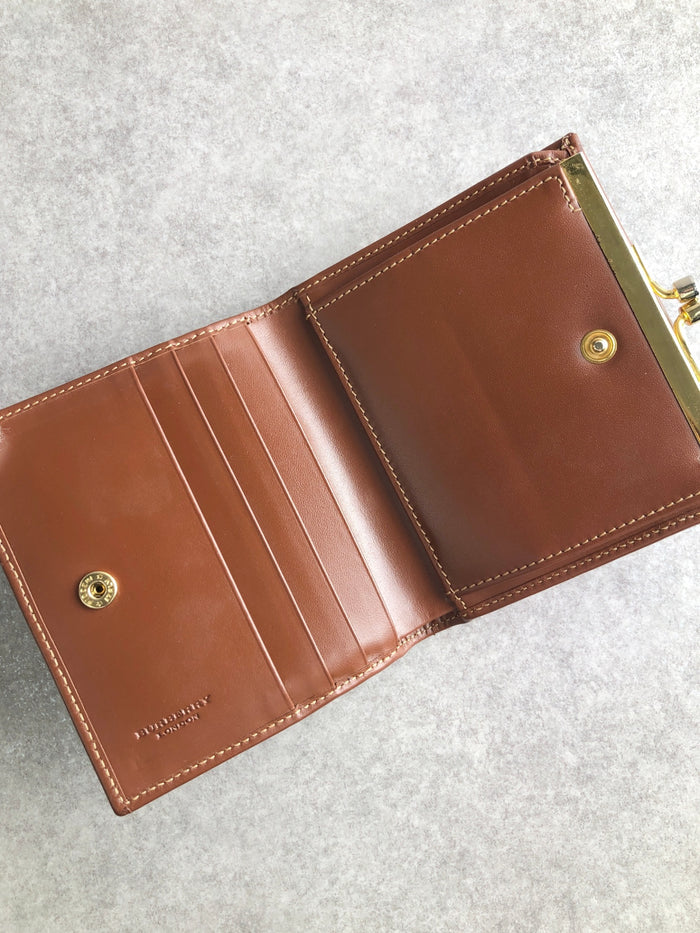 BURBERRY Classic Check Metal Clasp Folded Wallet Beige Vintage rbt4e5