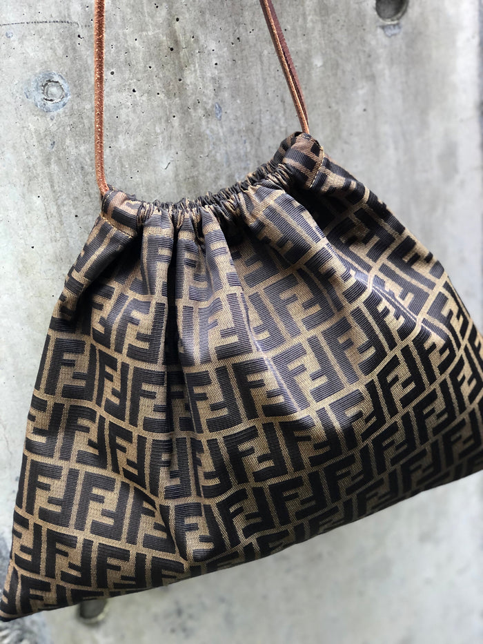 FENDI Zucca Jacquard Drawstring Hand Bag Brown vintage Old reeshj
