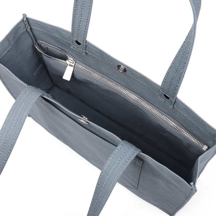 Inner pocket with zipper