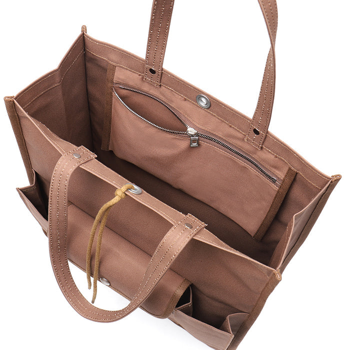 Inner pocket with a zipper