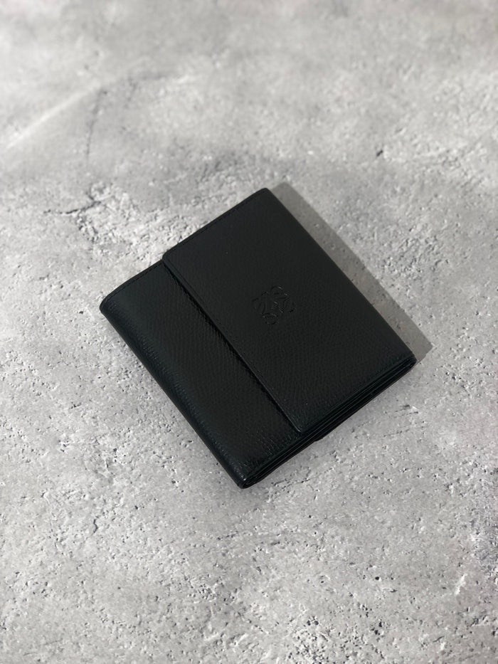 LOEWE Anagram Logo Leather Trifold Wallet Black Vintage i27f3r