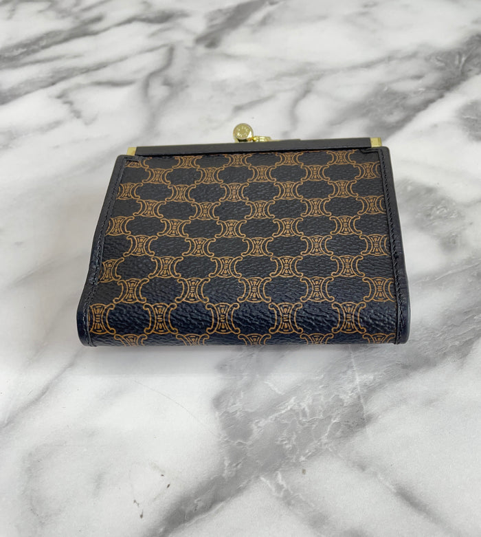 CELINE Macadam Blason Clasp Bifold wallet Brown Vintage Old Celine e72fbj