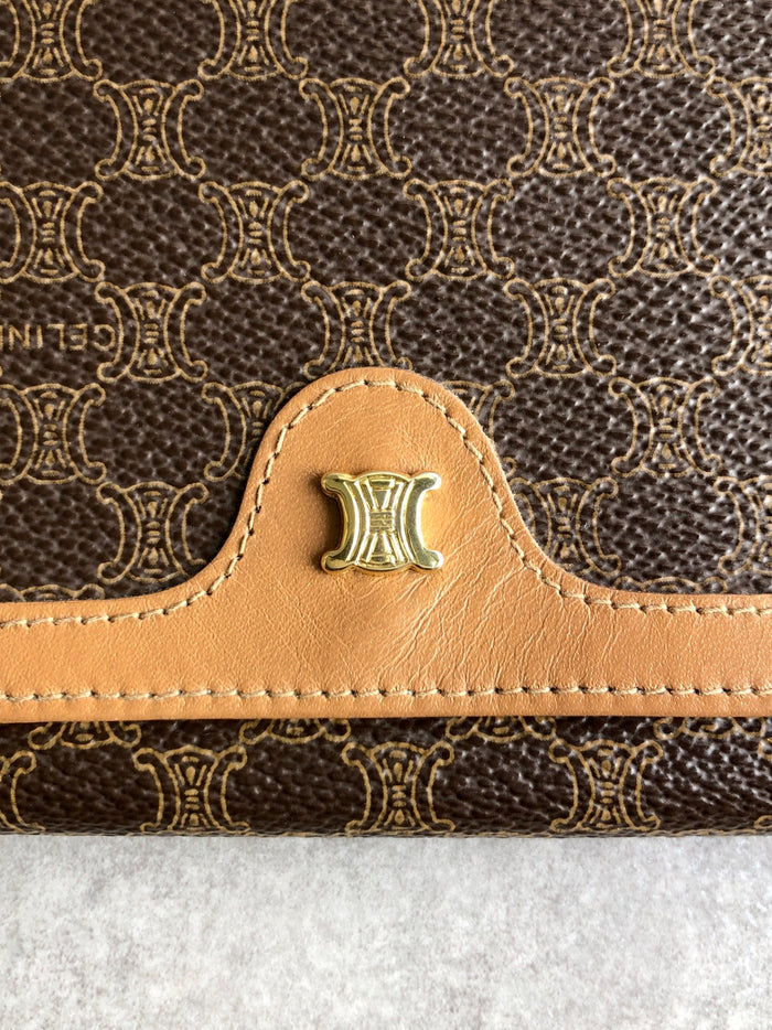 CELINE Macadam Blason Long Wallet Brown Vintage 5cnp3b