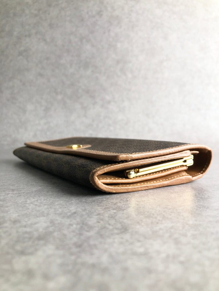 CELINE Macadam Blason Long Wallet Brown Vintage 5cnp3b