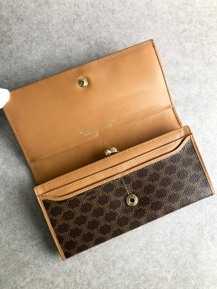 CELINE Macadam Blason Long Wallet Brown Vintage 5cnp3b