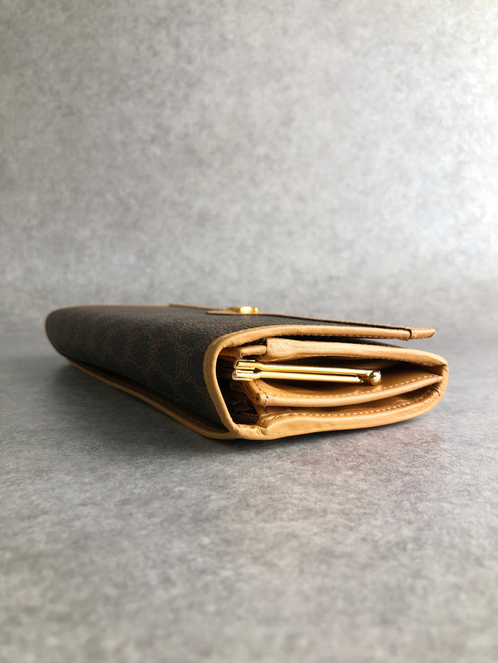 CELINE Macadam Blason Long Wallet Brown Vintage kug8w8