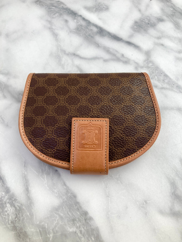 CELINE Macadam Blason Round Folded Wallet Brown Vintage hs4daj