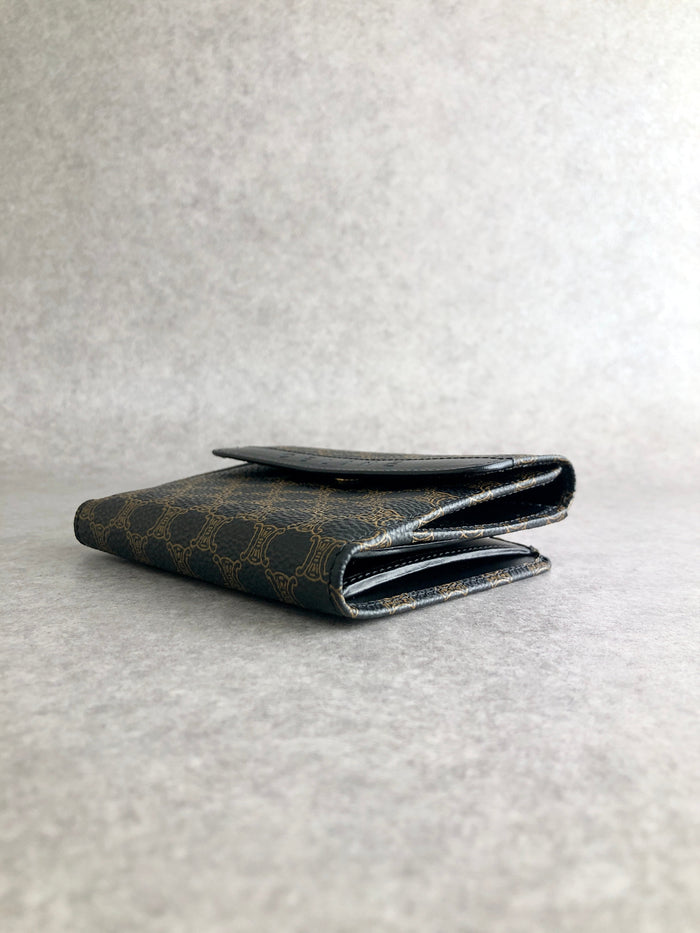CELINE Macadam Logo Embossed Folded Wallet Black Vintage a3fu5e