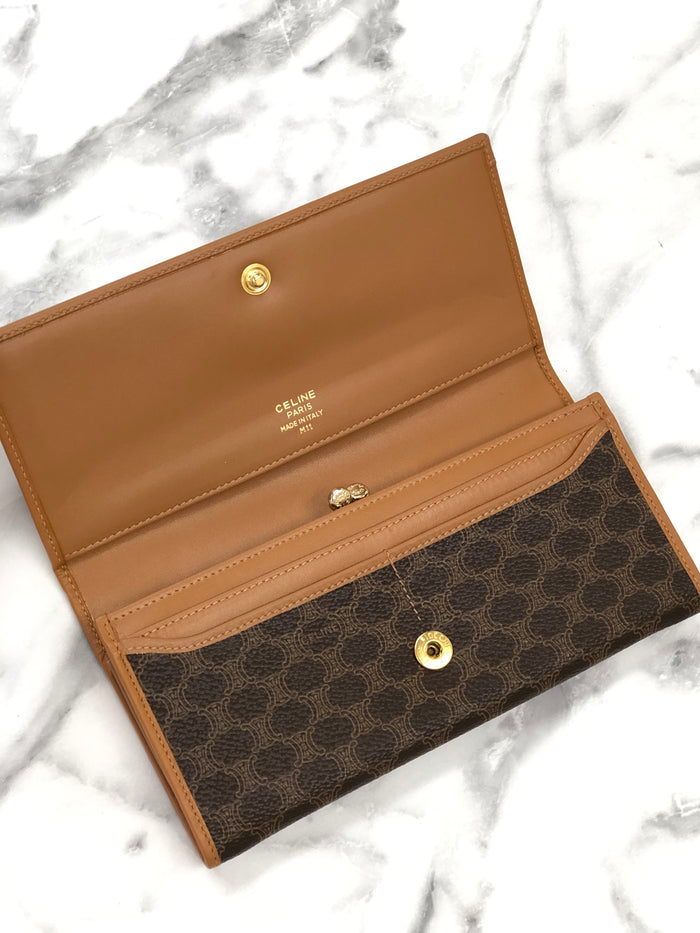 CELINE Macadam Triomphe Blason Long Wallet Brown 5x8ewe