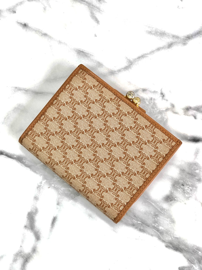 CELINE Macadam Triomphe Clasp wallet beige z66mum