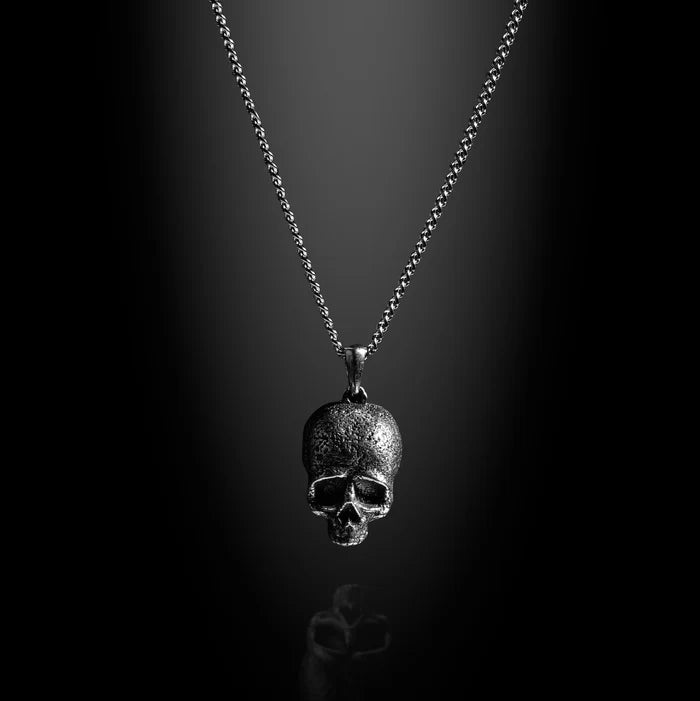 Silver momento mori skull pendant for men