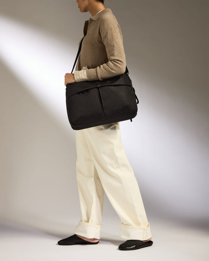 Antler Luggage -  Messenger Bag in Black - Urban Light - Messenger Bag Messenger Bag in Black - Urban Light