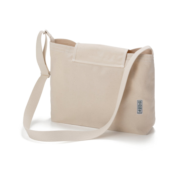 Off-white (back)