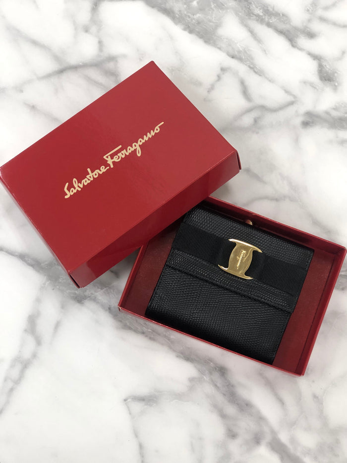 Salvatore Ferragamo Vala ribbon Lizard leather Compact Clasp Wallet Black Vintage Old rbc2gd
