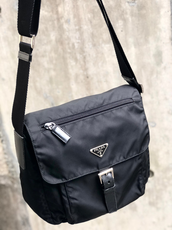 PRADA Triangle logo Nylon Crossbody Shoulder bag Black Vintage szbuau