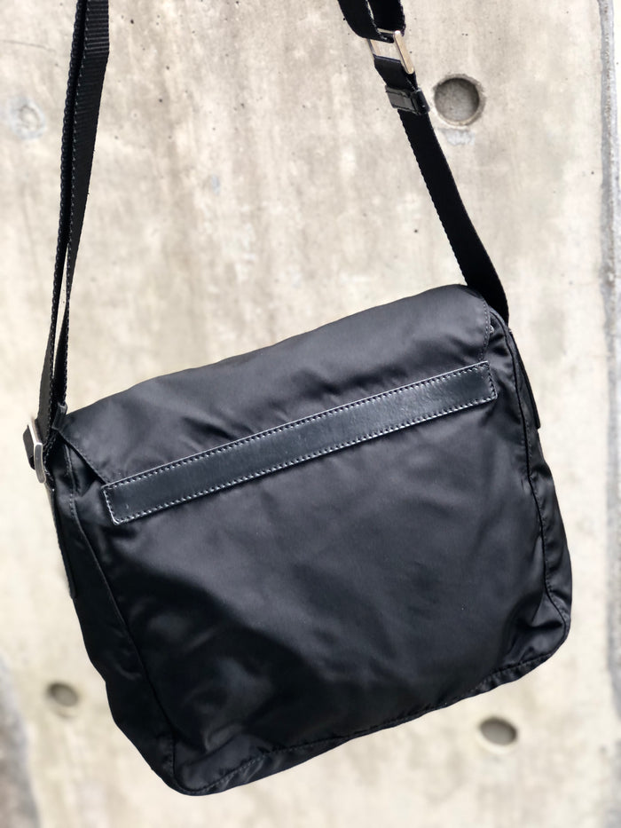 PRADA Triangle logo Nylon Crossbody Shoulder bag Black Vintage szbuau