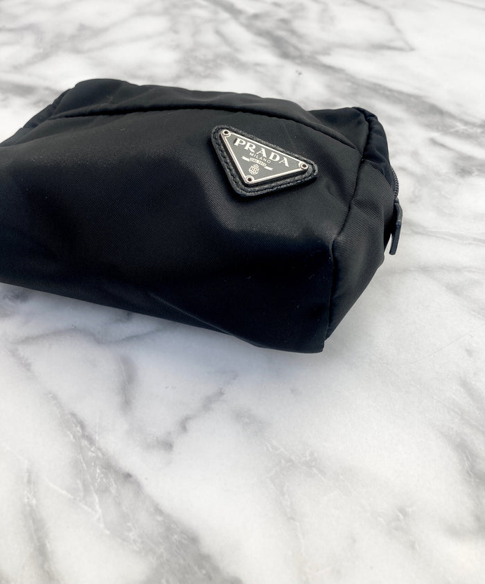 PRADA Triangle Logo Nylon Pouch Black Vintage 7wx6yx
