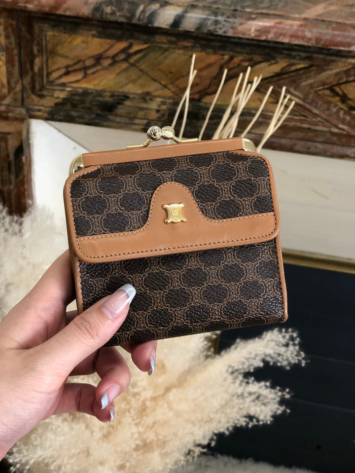 CELINE Wallet Macadam Triomphe Brown yxv3hm