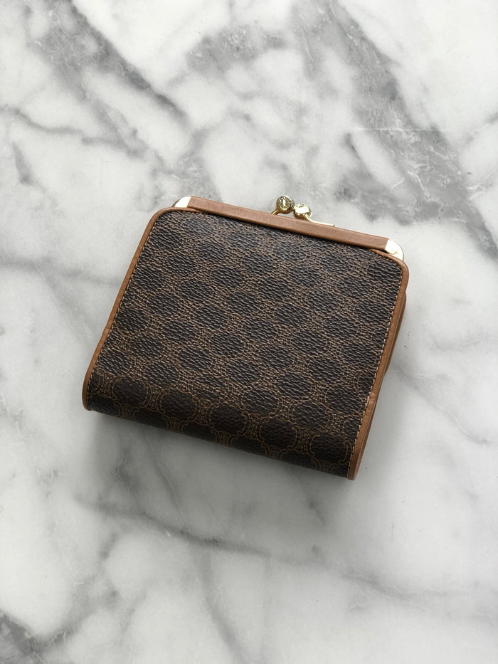 CELINE Wallet Macadam Triomphe Brown yxv3hm